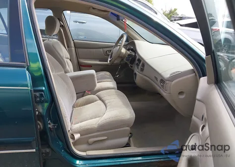 1998 Buick Century Custom z USA, uszkodzony, nr VIN 2G4WS52M4W1563708